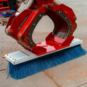 CMP Hydra Grapple Talon Broom